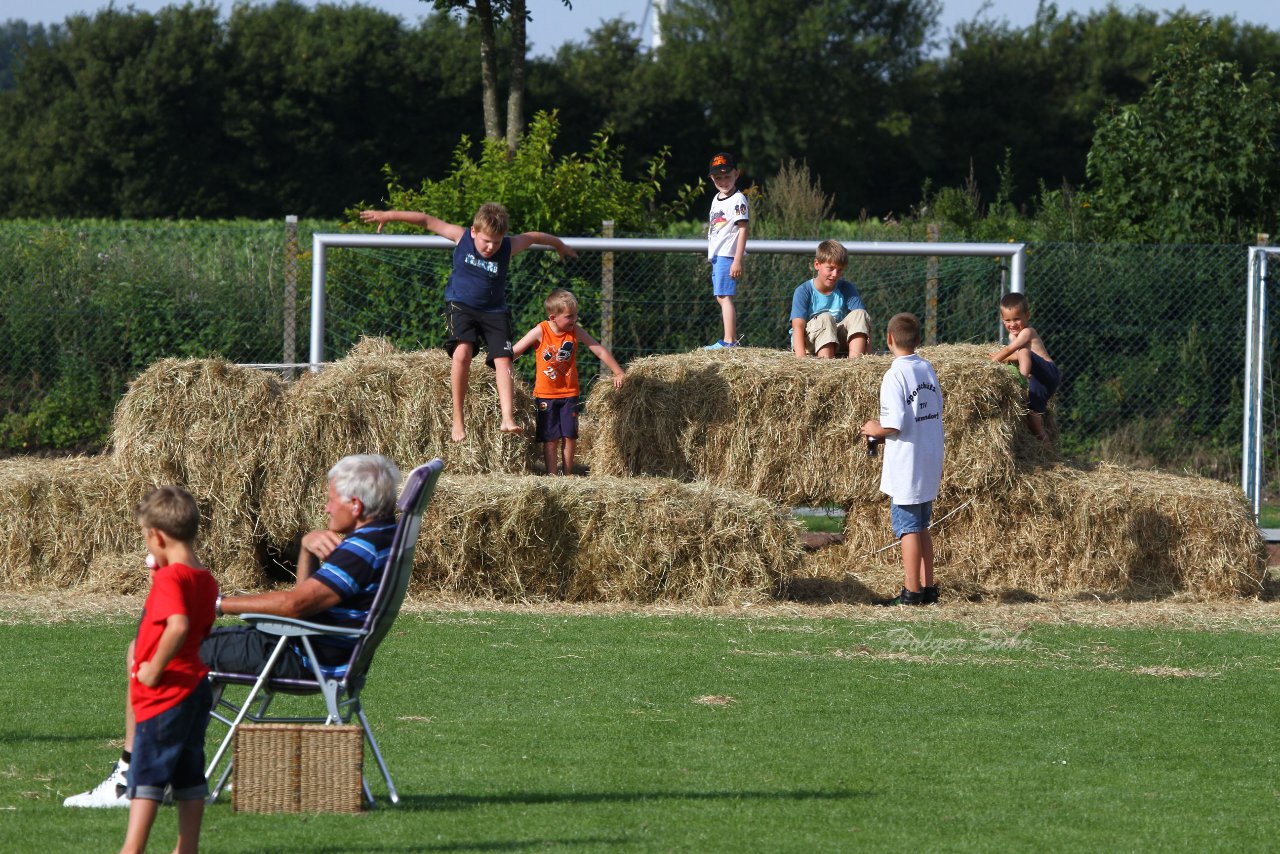 Bild 436 - Vogelschiessen am 18.8.12